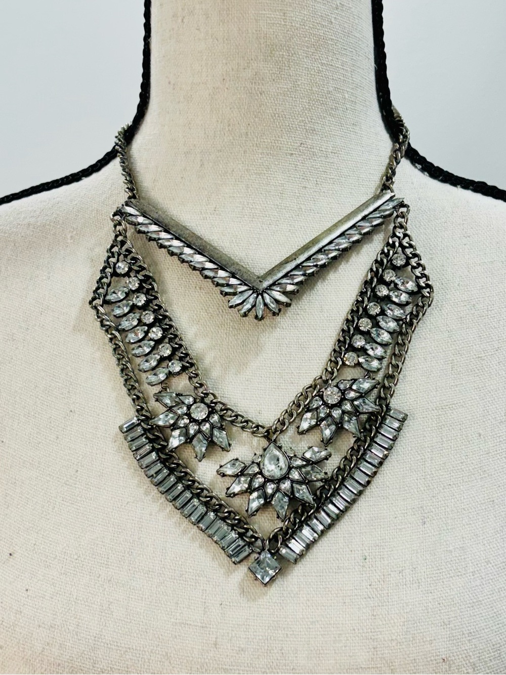 BaubleBar Grendel Crystal Bib Statement Necklace Gunmetal Silver Flawless